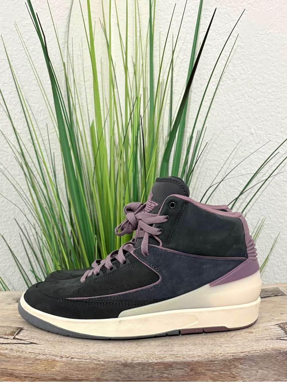 Air Jordan 2 Retro Off Noir Sky J Mauve Guava Ice Sneakers